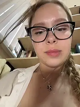 Stripchat Free Live Porn of Liza_risky
