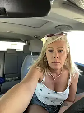 Stripchat Adult Webcams of Lexi_Shocker