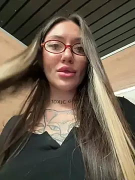 Stripchat Live Porn of SaintSquirt