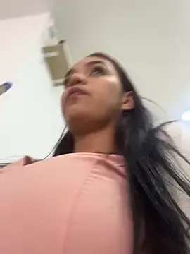 Stripchat Free Live Porn of Sara-77