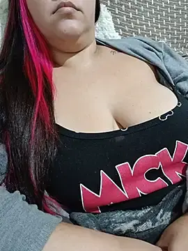 Stripchat Free Porn Cam of Paolaa_hoot