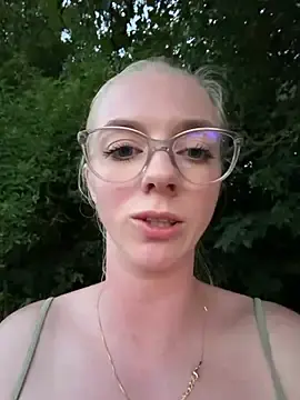Stripchat Live Sex of LinaLeana