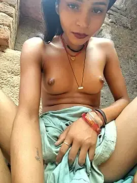 Stripchat Adult Webcam of R_Roshni