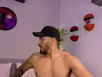 Stripchat Live Sex Cam of tony_muscle