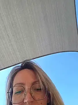 Stripchat Free Porn Cam of MissMialicious