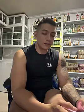 Stripchat Watch Live Sex Cams of OliverWest04