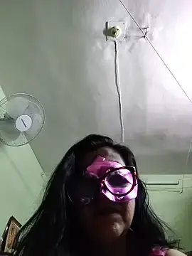 Stripchat Live Sex Cam of LOVE__RANI