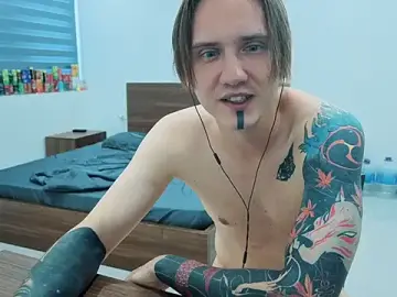 Stripchat Free Porn Cam of Silent_Stitch