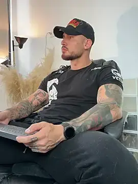 Stripchat Best Webcam of DimitriSullivan_