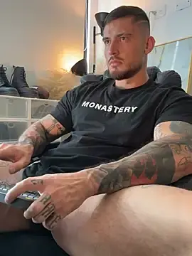Stripchat Live Sex Cam of DimitriSullivan_