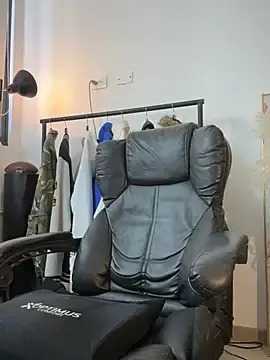 Stripchat Live Sex Cam of DimitriSullivan_