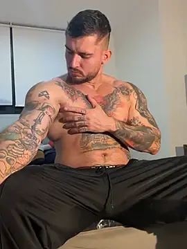 Stripchat Nude Webcam of DimitriSullivan_