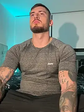Stripchat Free Porn Cam of DimitriSullivan_