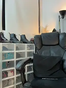 Stripchat Live Sex Cam of DimitriSullivan_
