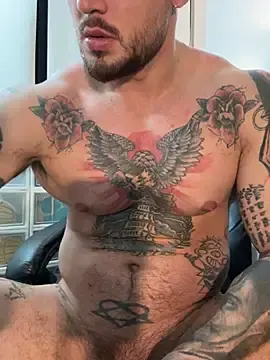 Stripchat Free Porn Cam of DimitriSullivan_