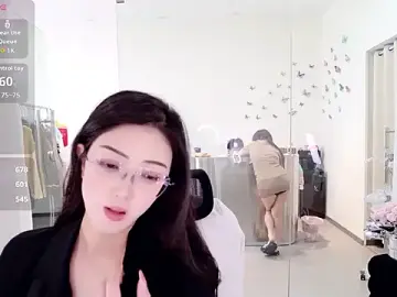 Stripchat Free Porn Cam of yangyang-777