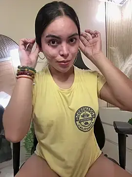 Stripchat Live Sex Cam of TS-SimplyTheBest