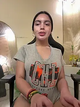 Stripchat Live Sex Cam of TS-SimplyTheBest