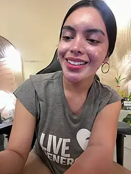Stripchat Free Live Porn of TS-SimplyTheBest