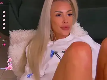 Stripchat Free Porn Cam of Bailey_Rush