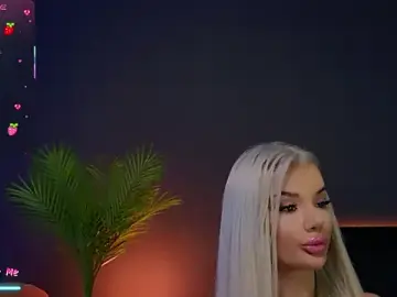 Stripchat Live Porn of CelyneMay