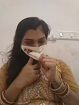 Stripchat Nude Webcam of KAJALBHABHI_