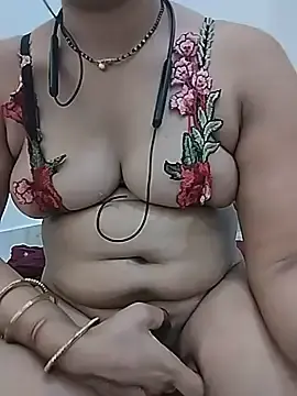 Stripchat Nude Webcam of KAJALBHABHI_