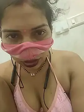 Stripchat Live Sex Cam of KAJALBHABHI_