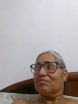 Stripchat Live Sex Cam of _candi