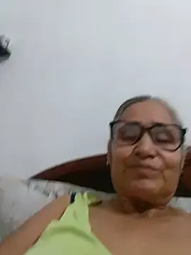 Stripchat Sex Cam of _candi