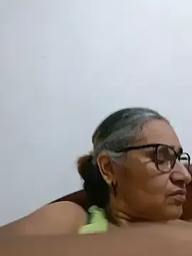 Stripchat Free Live Porn of _candi