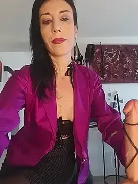 Stripchat Live Sex Cam of freyamoret