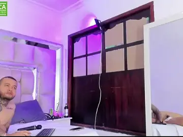Stripchat Free Porn Cam of Bellahot387