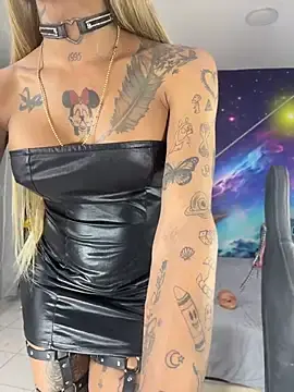 Stripchat Free Porn Cam of Nella_Dolls