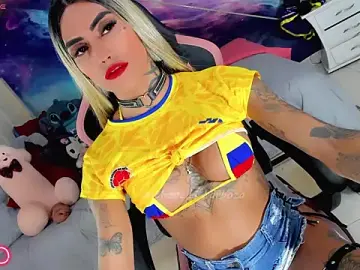 Stripchat Nude Webcam of Nella_Dolls