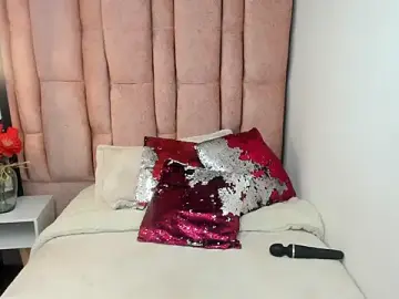 Stripchat Nude Webcam of Issa_Milf__