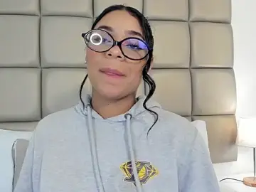 Stripchat Free Porn Cam of lilly_williamss