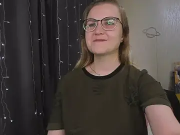 Stripchat Sex Cam of MissBrightShine