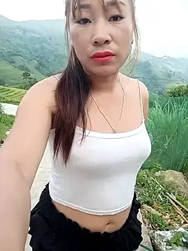 Stripchat Free Porn Cam of Jocelyn_baby