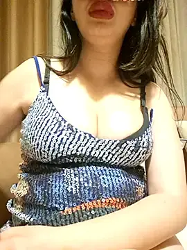 Stripchat Live Sex Cam of mayaarabian