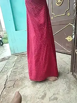 Stripchat Live Sex Cam of COUPLLE_VILLAGE