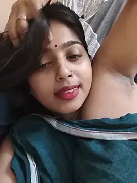 Stripchat Free Porn Cam of Cute-Simmi69