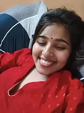 Stripchat Free Live Porn of Cute-Simmi69