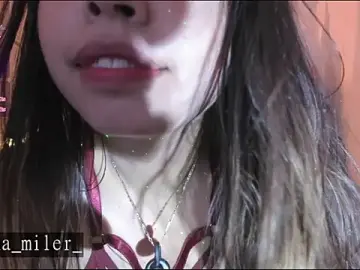 Stripchat Sex Cam of _dayana_miler