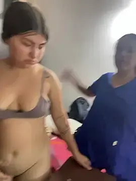 Stripchat Watch Live Sex Cams of royalgirls_x