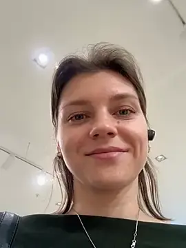Stripchat Watch Live Sex Cams of ValenciaShock