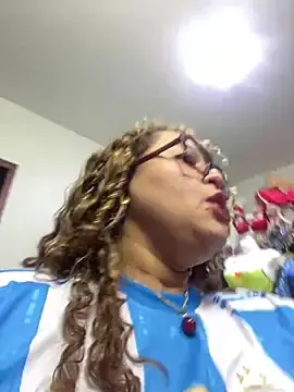 Stripchat Watch Live Sex Cams of ROSALIASSHOP