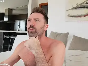 Stripchat Live Sex of lucycums
