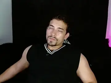 Stripchat Best live sex cam show of Ian_Daviz
