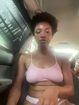 Stripchat Adult Webcam of Queenkimi777